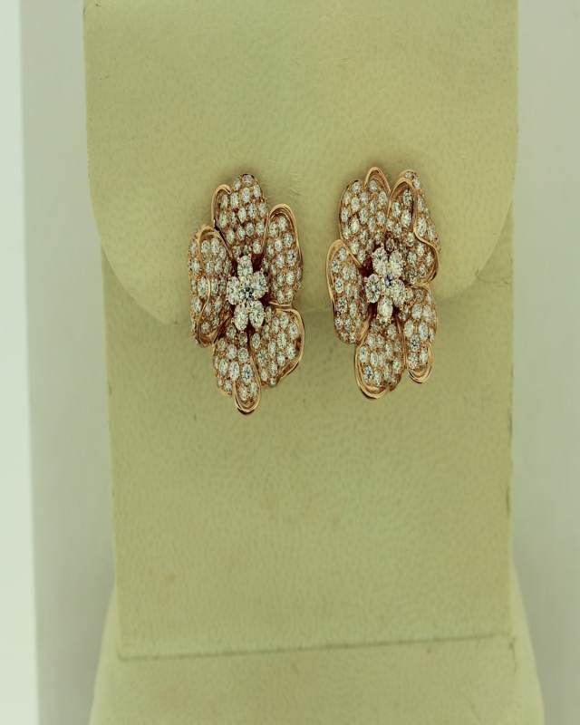 18KRG PAVE DIA=4.68CT MED SZ